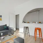 Spacious 1 Bedroom - Porte De Versailles דירה *