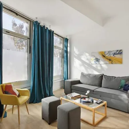 Daire Spacious 1 Bedroom - Porte De Versailles Paris